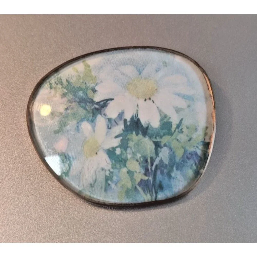 Vintage Eyeglass Lens Scarf Pin White Flower-Brooch